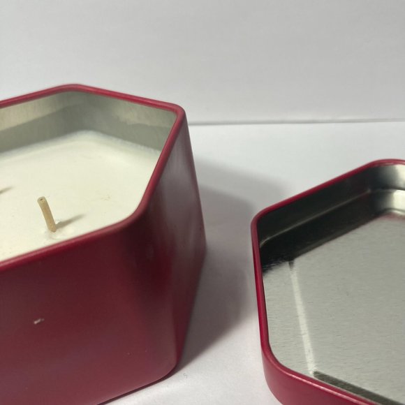 Burt's Bees Farm Fresh Apple 2 Wick Tin Soy Candle (1) Candle 3.5oz DISCONTINUED - Picture 12 of 13